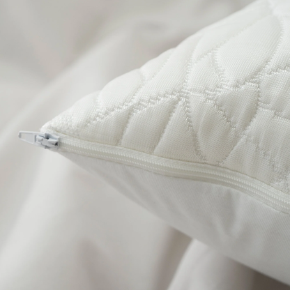 Snow Zippered Pillow Protector (1pk)