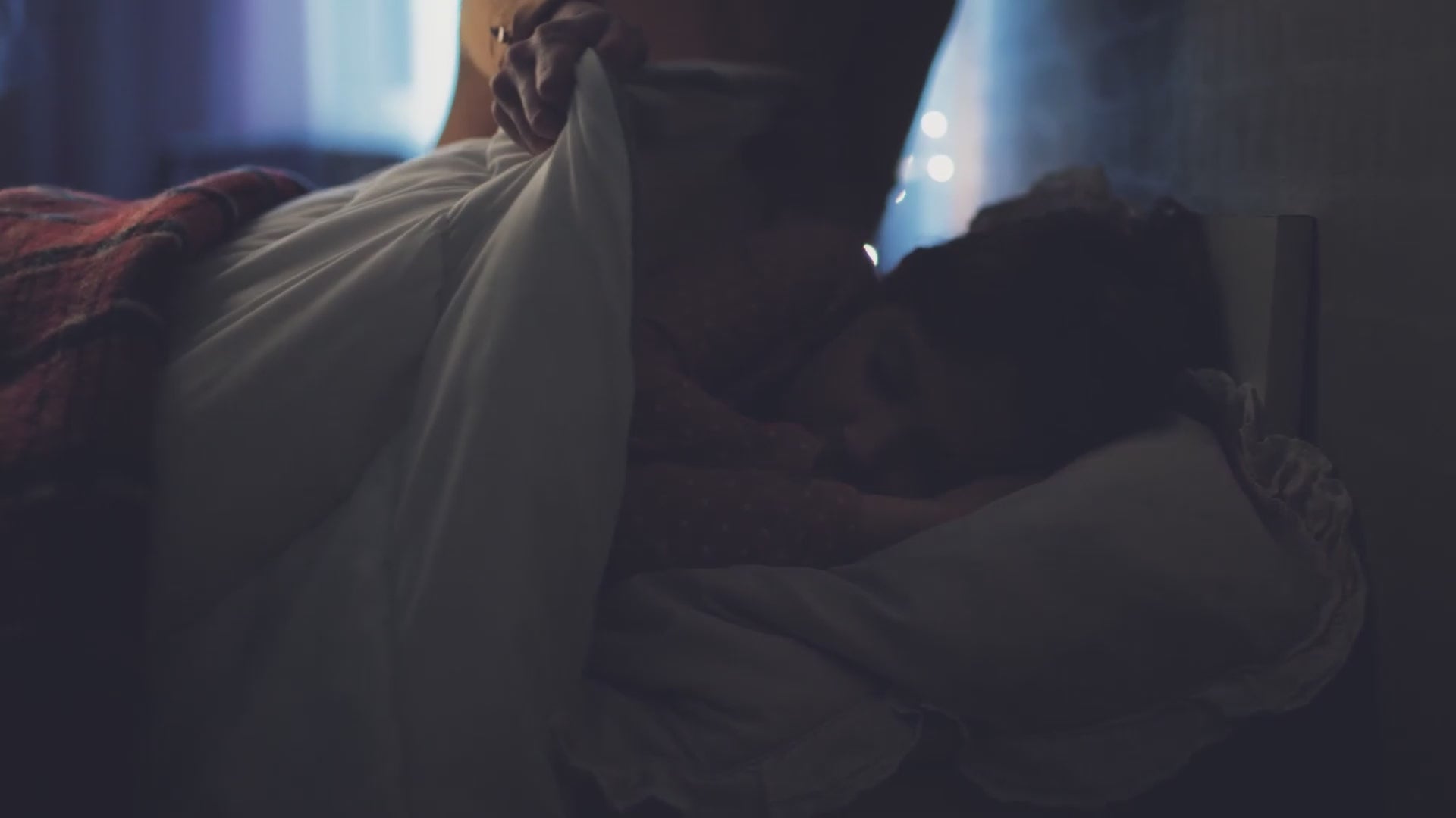 Load video: Reasons for Mattress Protection